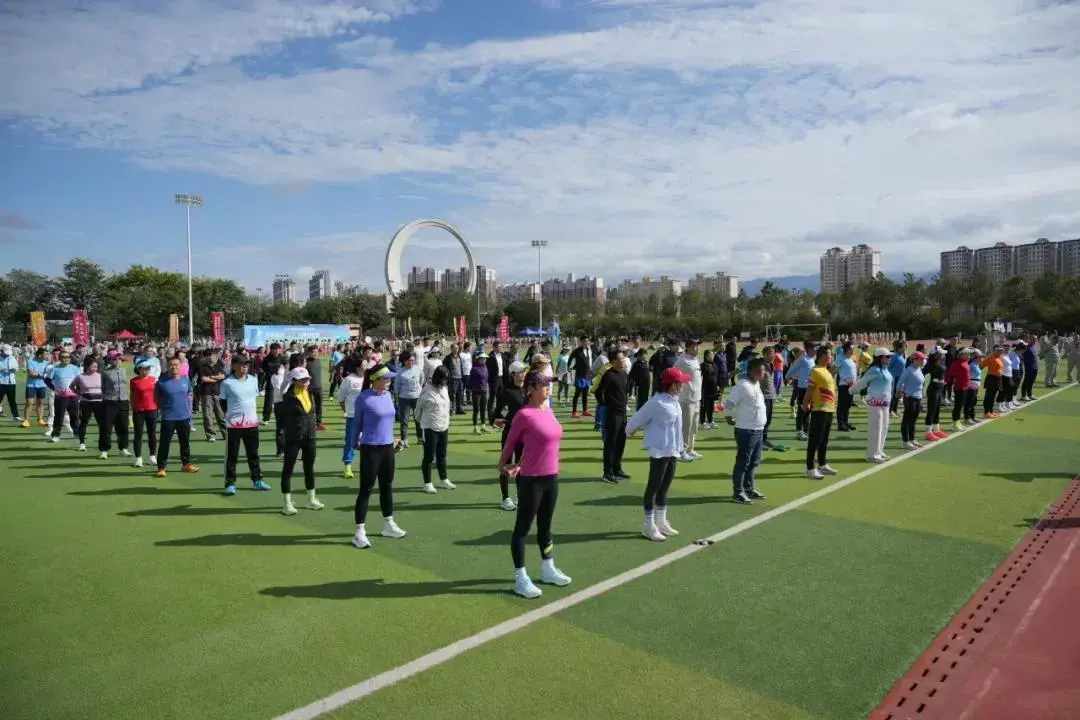 并指定马拉, 练以